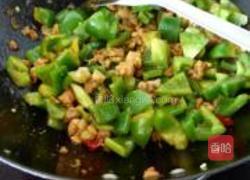 辣子鸡丁的做法图解7