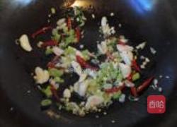 小鱼虾贴饼的做法图解7