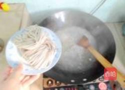 排骨白菜葱香面的做法图解7