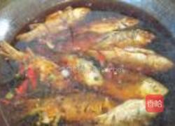 木耳烧鲫鱼的做法图解8