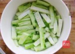 丝瓜袖珍菇的做法图解2