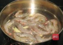 青椒炒对虾的做法图解3