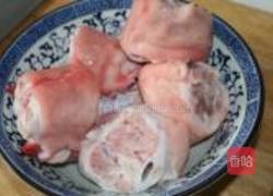 当归枸杞炖猪蹄的做法图解1