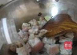 黄笋煨猪蹄的做法图解5