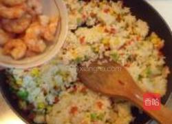 虾仁蛋炒饭的做法图解7