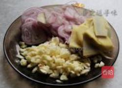 黄道蟹蒸米粉的做法图解3