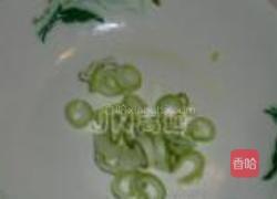 小人参炒豆渣的做法图解3