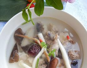 鲜菇土鸡煲
