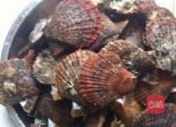 油泼扇贝的做法图解1