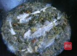 酸菜烧黄花鱼的做法图解6