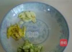 银芽青椒炒豆干的做法图解5
