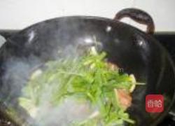 青蒜炒狮子头的做法图解4