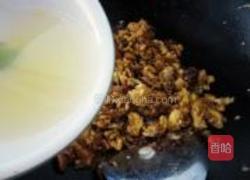 鸡蛋炸酱面的做法图解6