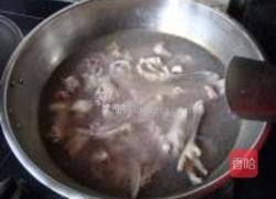 山药母鸡煲的做法图解3