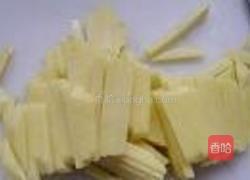 香菜炒土豆条的做法图解3