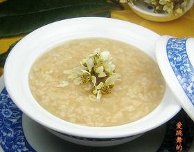枇杷花糯米粥