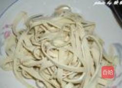海带丝拌千张丝的做法图解2