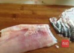菌菇黑鱼片的做法图解2