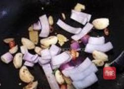 大蒜炆鱼的做法图解9