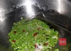 豇豆炒鸡蛋的做法图解7
