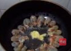 鲜虾大蒜烧豆腐的做法图解3
