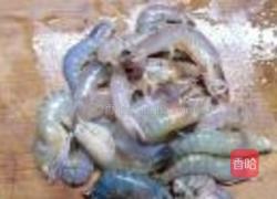 鲜虾大蒜烧豆腐的做法图解2