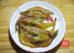蛋皮虾卷的做法图解1