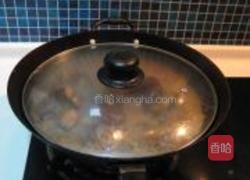 猪蹄子烧五花肉的做法图解9