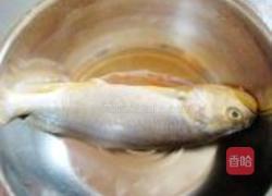 蒜香烧烤黄花鱼的做法图解1