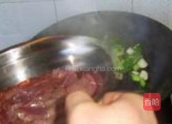 大蒜叶炒猪肝的做法图解6