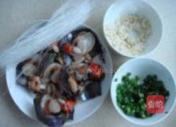 蒜茸粉丝蒸带子的做法图解1