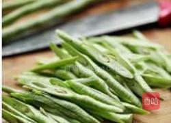 红油拌豇豆的做法图解1