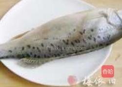 香辣豆豉蒸鲈鱼的做法图解1