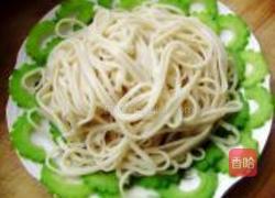 苦瓜鸡蛋炸酱面的做法图解8