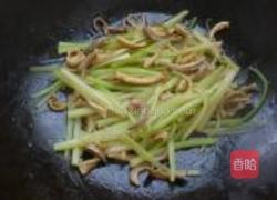 西芹炒猪肚的做法图解6