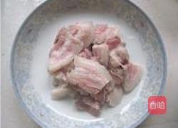 五花肉萝卜片的做法图解2