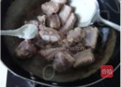 猪小排烧土豆的做法图解4