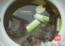西红柿排骨汤的做法图解3