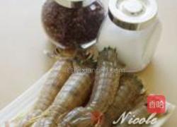 椒盐皮皮虾的做法图解1