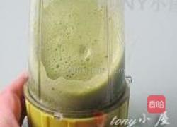 菠菜挂面的做法图解1