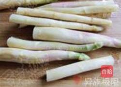 白芦笋虾仁肉片的做法图解1