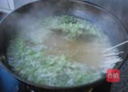 白菜丝热汤面的做法图解7