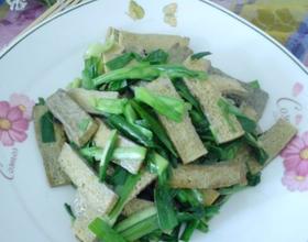 韭菜炒黑豆干