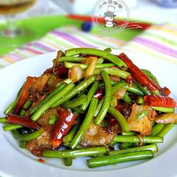 蒜薹回锅肉的做法[图]