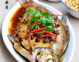 黄豆酱蒸鱼