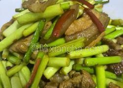 家常蒜苔炒五花肉