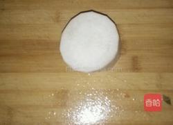 凉拌萝卜丝的做法图解1