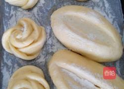 自制香甜玫瑰花面包的做法图解8