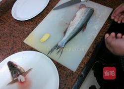 孔雀开屏鱼的做法图解1