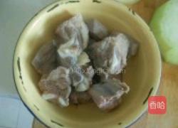 冬瓜排骨汤的做法图解2